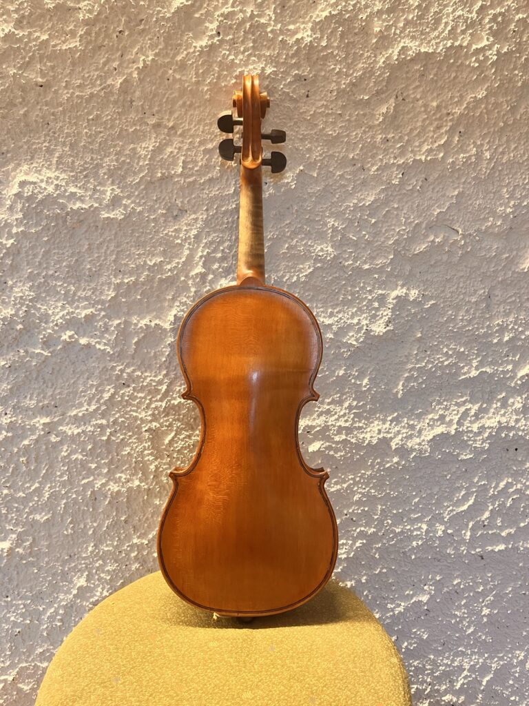 thumbnail of Violino moderno -4